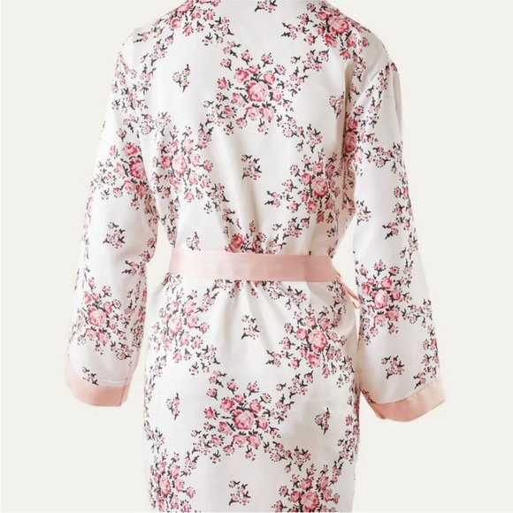 Morgan Lane Pink Floral Satin Wrap Robe - Picture 2 of 5
